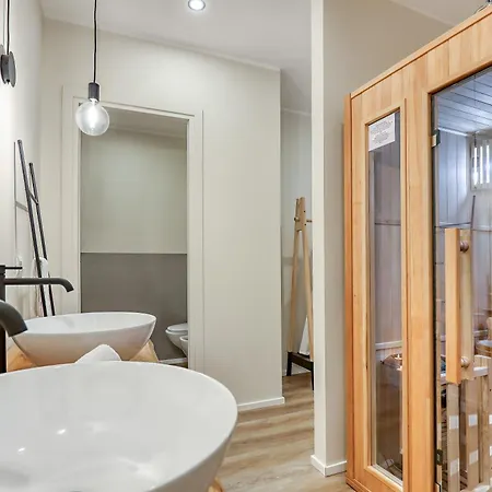 Aparthotel Welchome - *